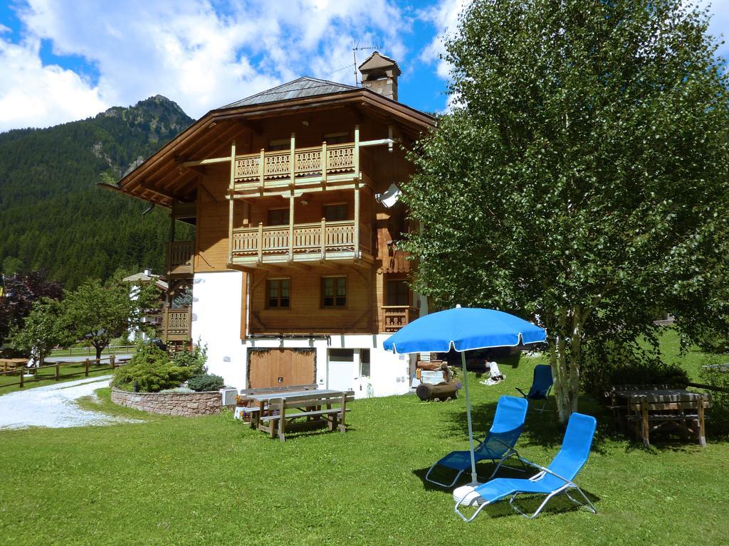 Appartamenti Majon Sotroi Campitello di Fassa Buitenkant foto