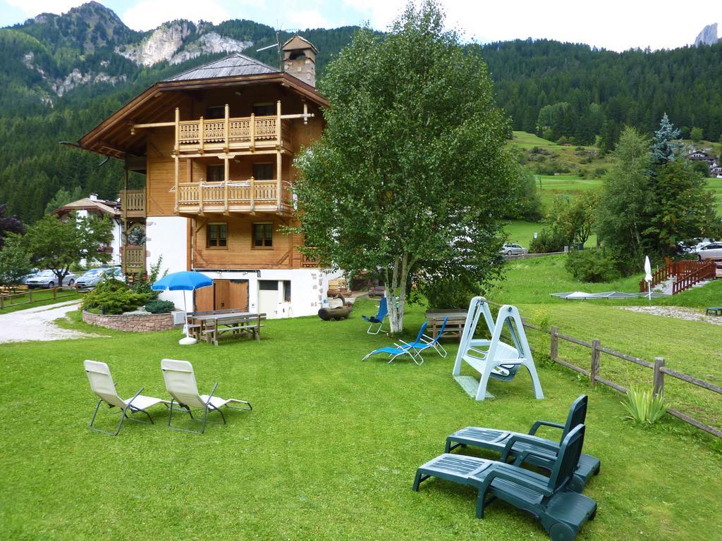 Appartamenti Majon Sotroi Campitello di Fassa Buitenkant foto