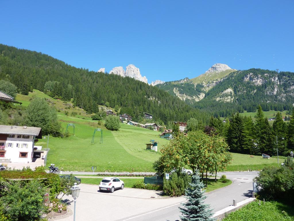 Appartamenti Majon Sotroi Campitello di Fassa Buitenkant foto