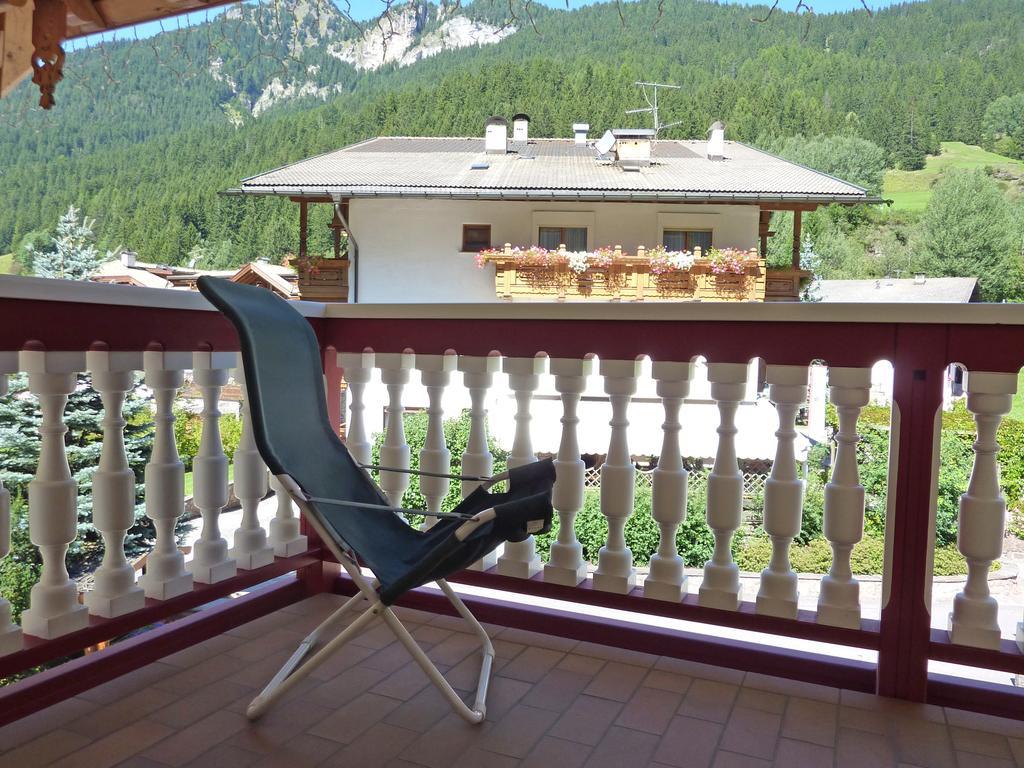 Appartamenti Majon Sotroi Campitello di Fassa Kamer foto