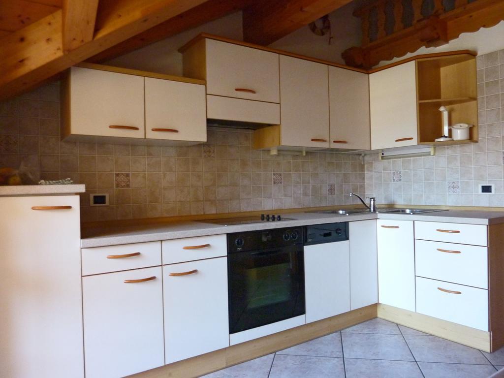 Appartamenti Majon Sotroi Campitello di Fassa Kamer foto