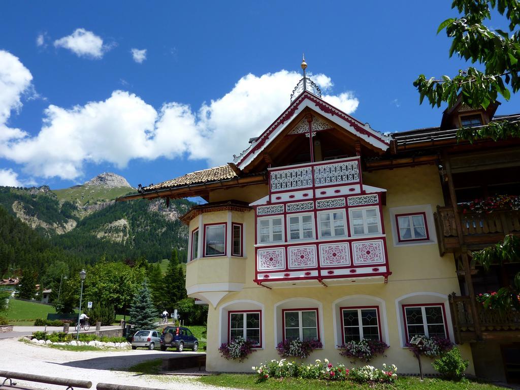 Appartamenti Majon Sotroi Campitello di Fassa Buitenkant foto